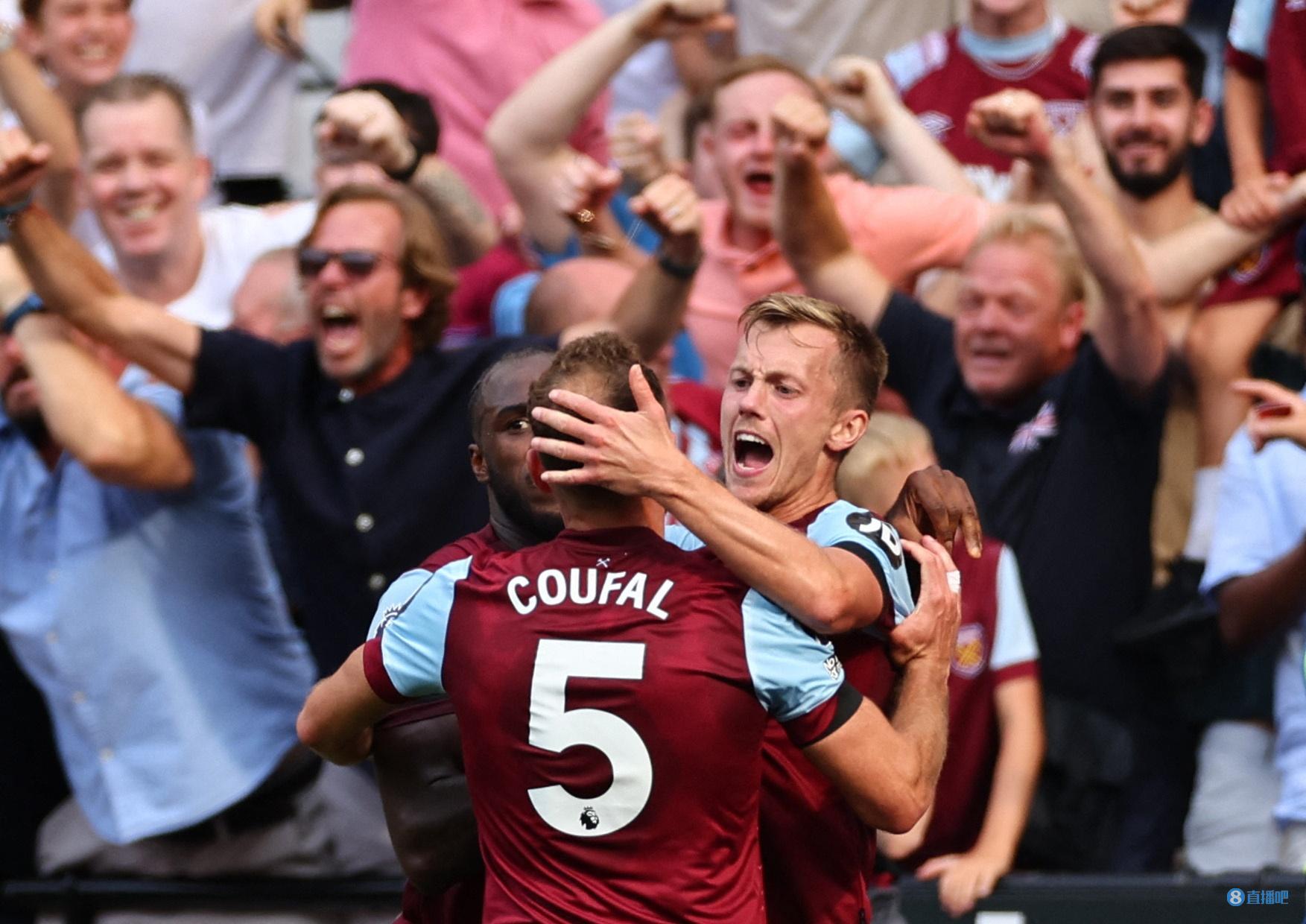 北青：36岁吴曦与上海申花续约1年，将随球队海外拉练（北青：36岁吴曦与申花续约一年 将随队赴海外拉练）